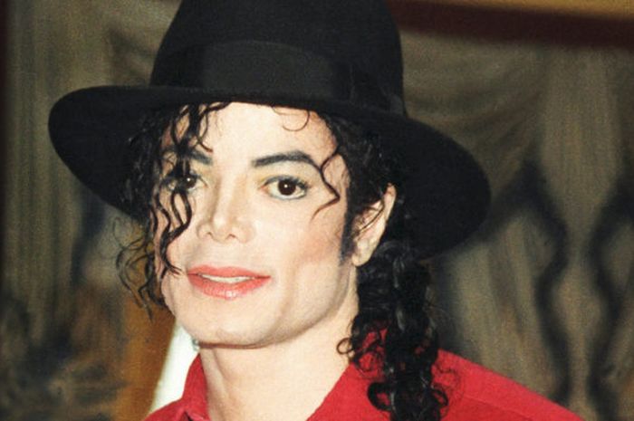 Lirik Lagu 'We Are The World' yang Dipopulerkan Michael Jackson - Sonora.id