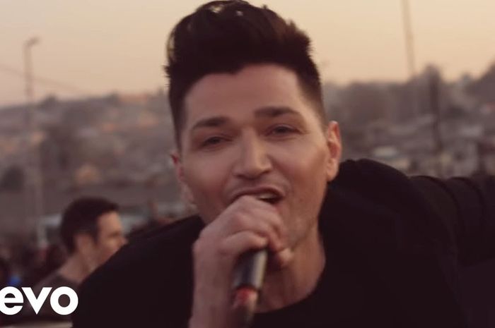 Lirik Lagu 'Superheroes' - The Script, 'That's How a Superhero Learns