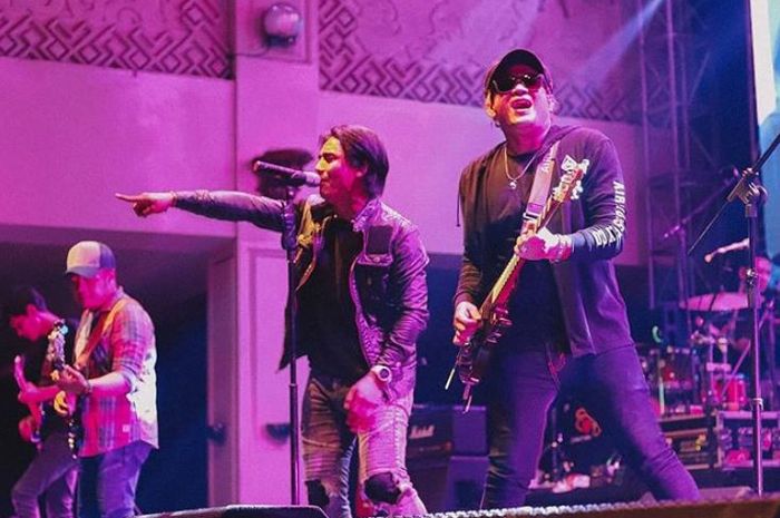 Lirik Lagu Kehilangan Milik Setia Band Sejujurnya Ku Tak Bisa Sonora Id