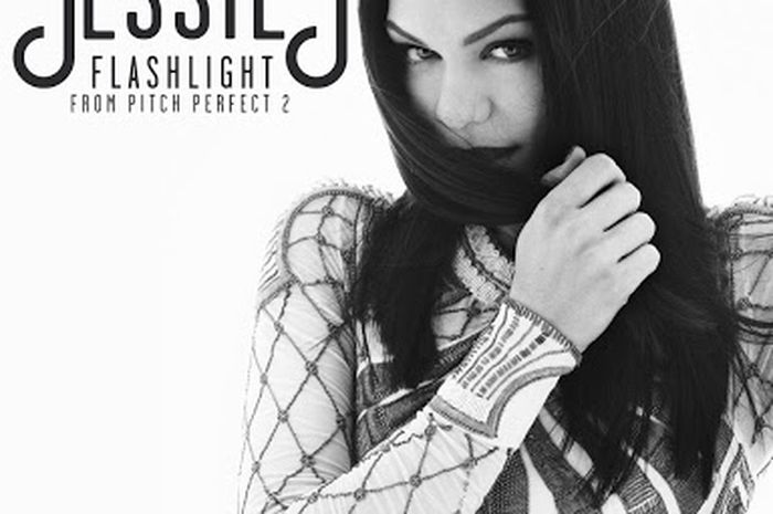 Lirik Lagu 'Flashlight' By Jessi J, Lengkap Dengan Video Klip - Sonora.id