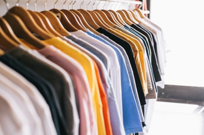4 Tips Memilih Warna Baju yang Cocok untuk Pemilik Kulit Sawo Matang