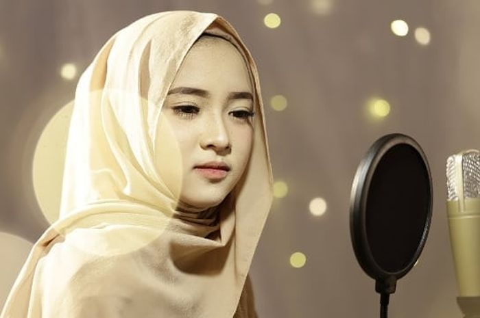 Lirik Lagu Fatimah Az Zahra Sabyan Featuring Hanin Dhiya Sonora Id