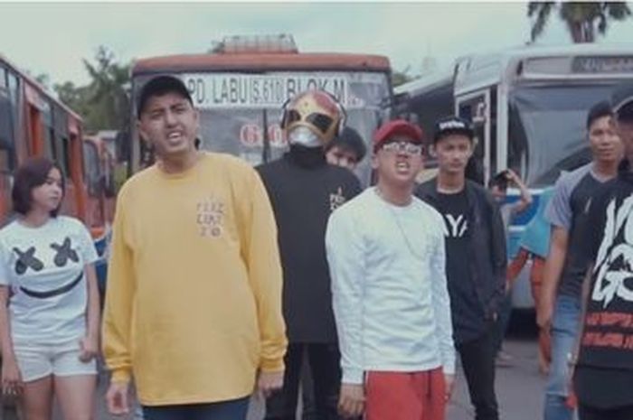 Lirik Lagu 'Anjay' - Kemal Pahlevi ft YoungLex, Mack G, Robert Wynand