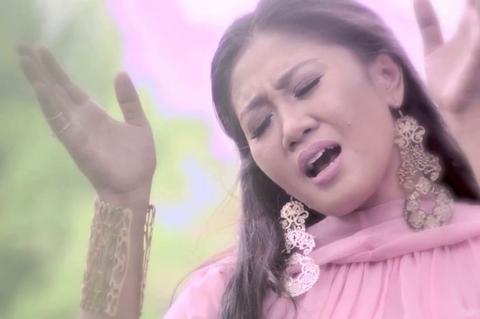 Lirik Dan Chord Kunci Gitar Gerimis Melanda Hati Milik Erie Suzan Sonora Id