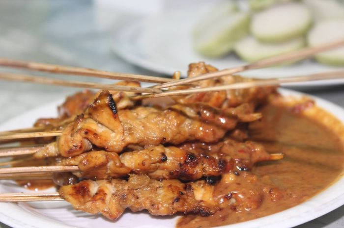 Sate Martawi Khas Cilacap, Lebih Jumbo Dari Sate Lainnya - Sonora.id
