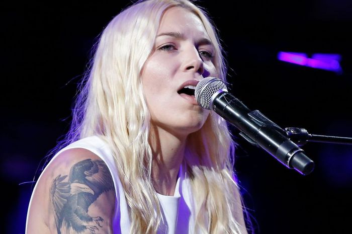 Lirik Lagu dan Chord 'Everything I Need' - Skylar Grey ...