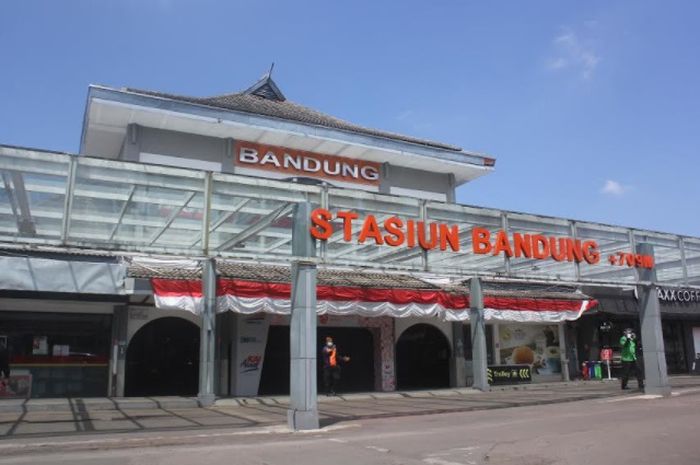Ilustrasi statiun Bandung