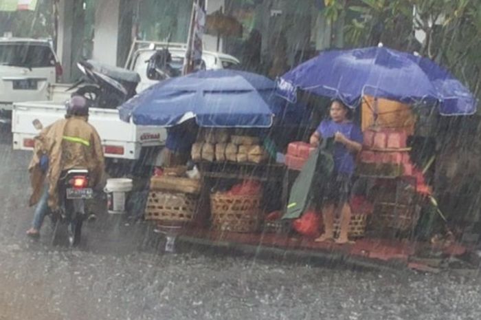 Ilustasi Hujan Lebat di Bali 