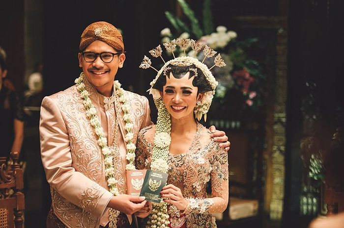 Ilsutrasi menikah adat Jawa