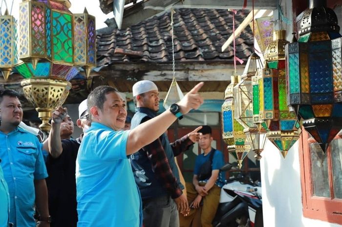 Kunjungan Ketum Gelora Indonesia Anis Matta ke sentra UMKM dan Pesantren di Kab. Cianjur, Kamis (2/12/2021). 