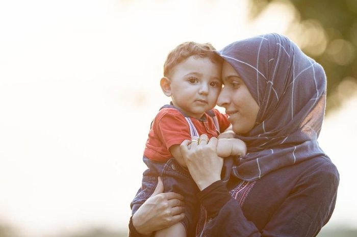 Makna Hari Ibu di Mata Pembawa Acara (MC) Senior di Kota Makna Hari Ibu di Mata Pembawa Acara (MC) Senior di Kota