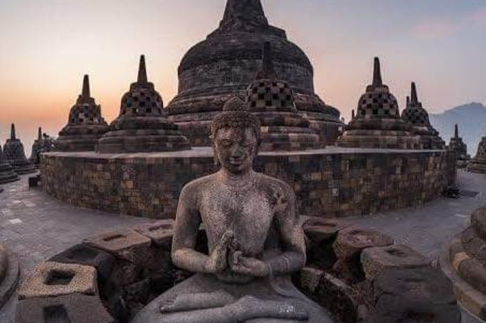 5 Kerajaan Budha Di Indonesia Lengkap Dengan Peninggalan Sejarahnya Sonoraid 