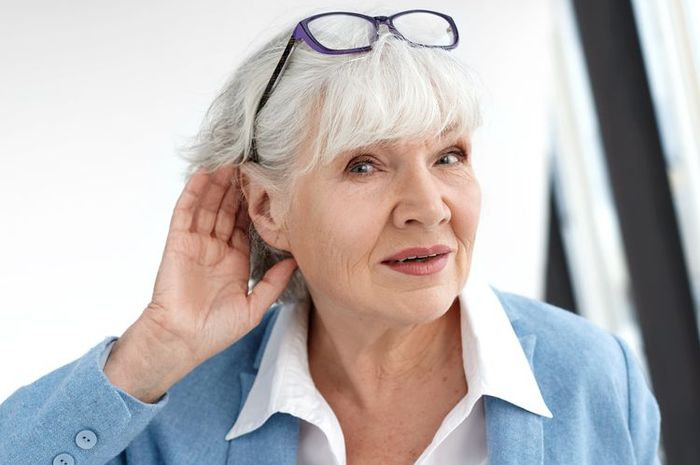 Dijamin Ampuh, 3 Cara Mencegah Gangguan Pendengaran pada Lansia
