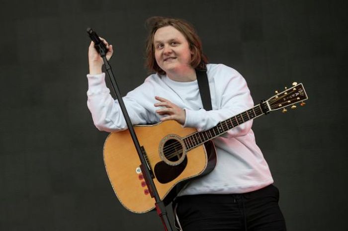 Lirik Lagu 'Wish You The Best' Lewis Capaldi, dengan Terjemahannya