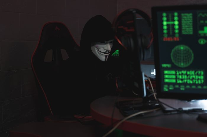 7 Hacker Paling Terkenal Dan Berbahaya Di Dunia, Lebih Jago Dari Hacker ...