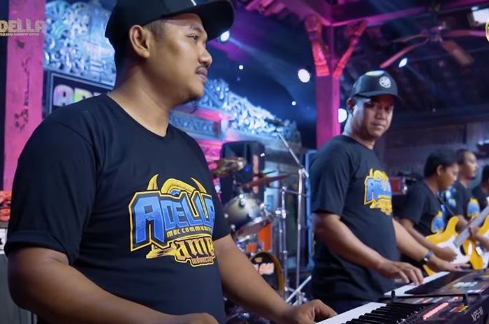 Lirik Lagu Sunda 'Runtah' karya Doel Sumbang yang Dibawakan OM Adella