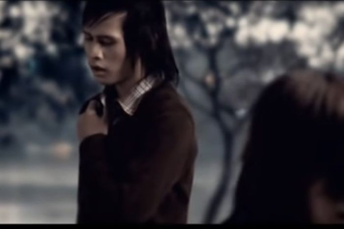 Lirik Lagu ‘Masa Lalu’ – Zizan, Tertulis Kisah Cerita Kita Begitu Indah