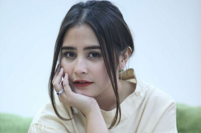 Biodata Prilly Latuconsina: Aktris Muda Berprestasi Dan Multitalenta ...