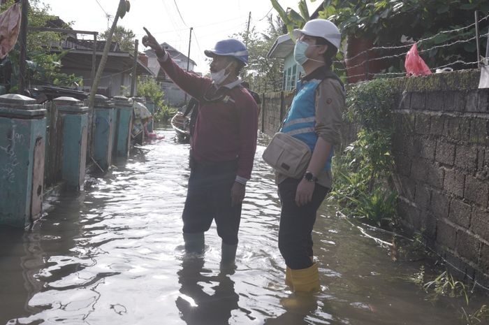 pemantauan instalasi kelistrikan di wilayah yang terdampak banjir oleh PLN UIW Kalimantan Selatan dan Kalimantan Tengah