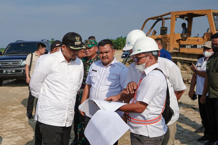 Walikota Medan Minta Pedagang Terdampak Pembangunan Drainase Didata