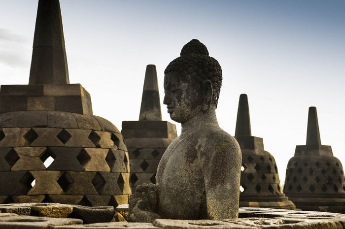 Perbedaan Candi Hindu dan Budha dari Bentuk, Relief, dan Fungsinya