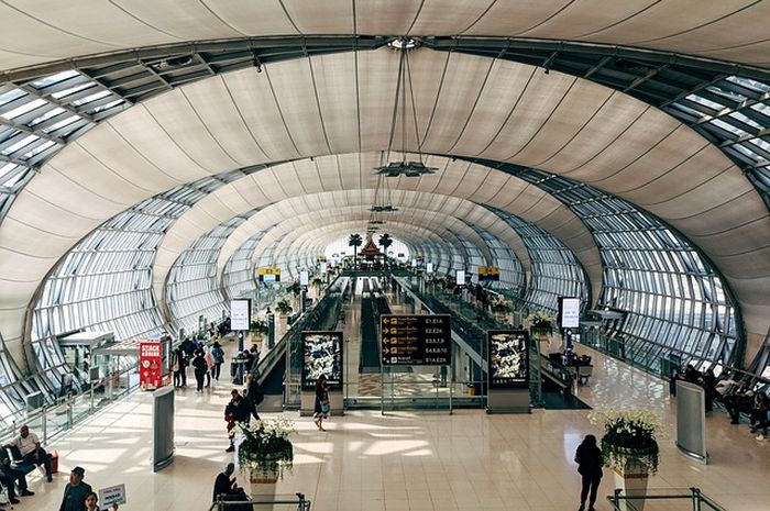 10 Bandara Terbesar Di Dunia, Ada Bandara Soekarno Hatta Gak? - Sonora.id