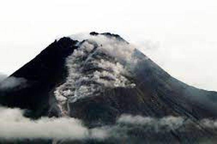 Gunung Merapi, Keluarkan Awan Panas Guguran Di Awal Tahun 2023 - Semua ...