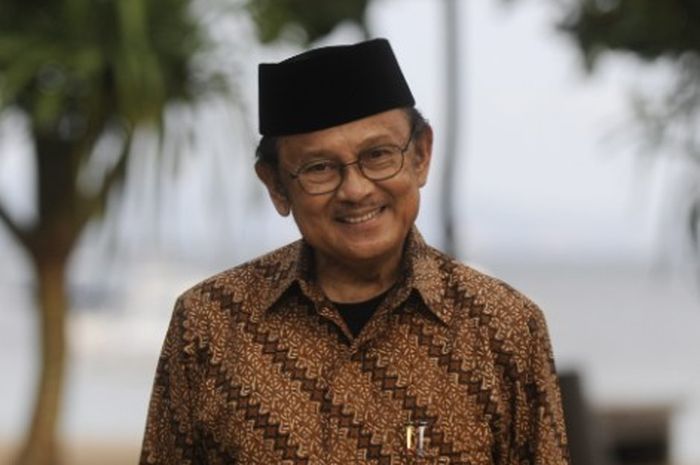 Biografi BJ Habibie, Bapak Teknologi Dan Presiden Ketiga RI - Sonora.id