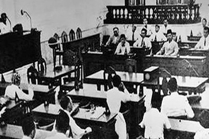 Gambar Sidang PPKI Ketiga