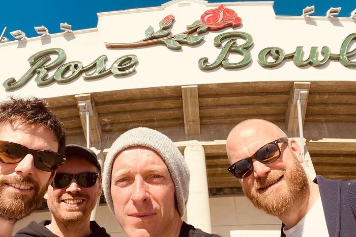 Makna Lagu Sparks Dari Coldplay Yang Menyentuh Hati Sonora Id