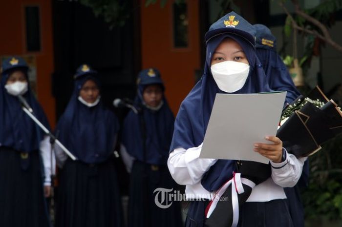 Contoh Teks MC Hari Guru Nasional 2023 Lengkap Dengan Susunan Acara ...