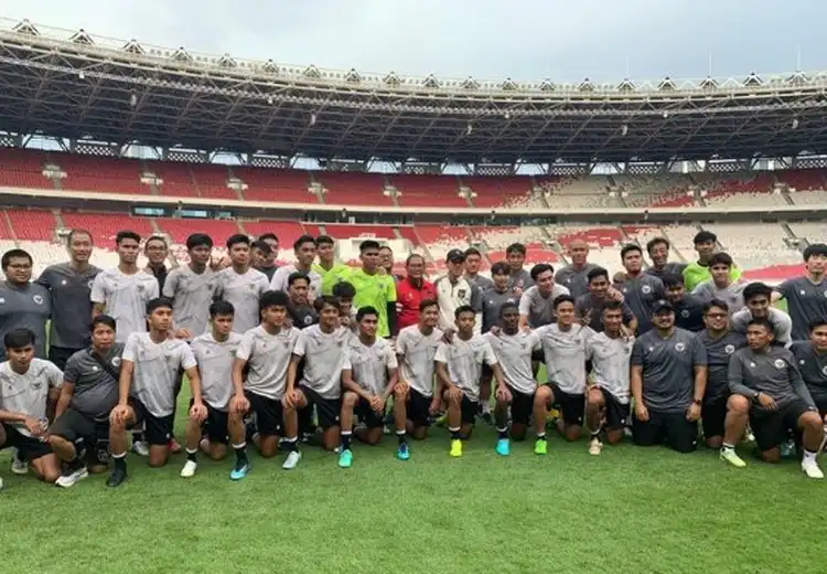 Perbedaan Surat FIFA ke Indonesia dan Peru Soal Pencopotan Tuan Rumah