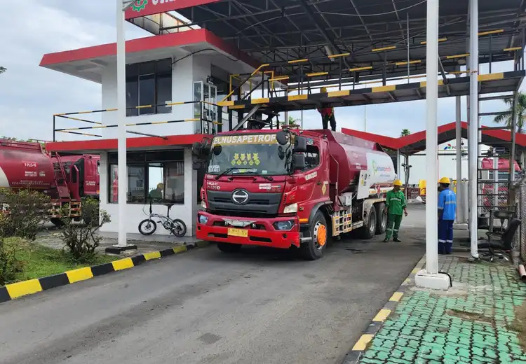 Pertamina Prioritaskan Perawatan Dua Korban Insiden Flash Fire Terminal BBM Palopo 