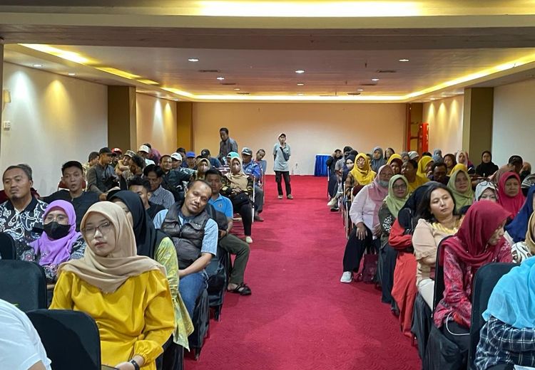 Terapkan Sikap Cerdas, Warga Surabaya Berani Lawan Hoax
