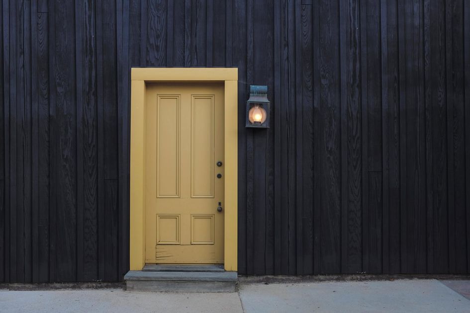 Ingin Rejeki Mengalir Deras, Ini 5 Warna Pintu yang Buat Energi Positif Datang ke Rumah Anda Menurut Fengshui