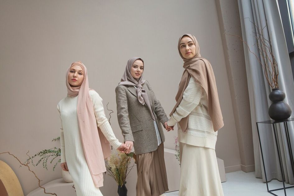 Tips Lebaran 2022 Ini 5 Inspirasi Dress Hijab Anggun Warna Terracotta Halaman 2 Bangka 4834