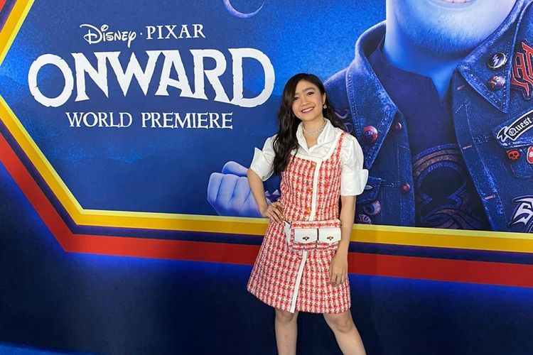 Artis peran dan penyanyi, Febby Rastanty