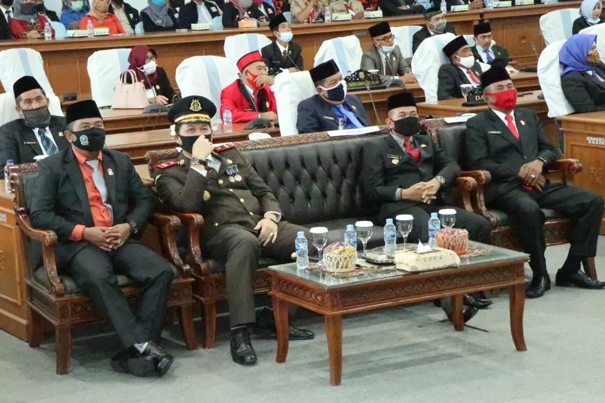 Suasana rapat Paripurna Istimewa HUT RI ke-75 di Mahligai DPRD Kabupaten Bangka, Jumat (14/8/2020)