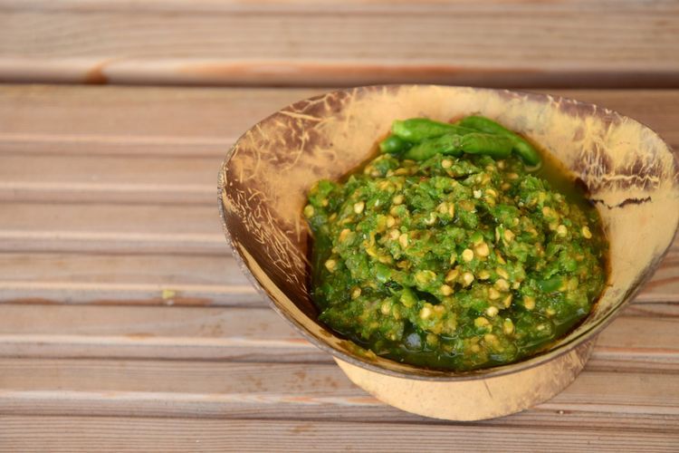 Ilustrasi sambal ijo khas Padang. 