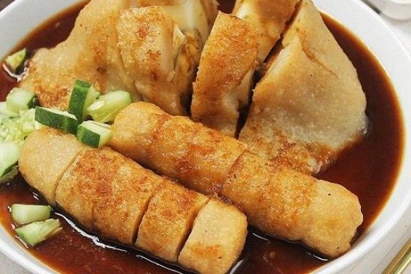 Nikmati Gurihnya Pempek Dos: Varian Pempek Sederhana yang Tetap Menggugah Selera