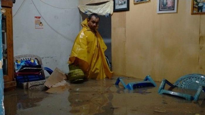 Rumah Tergenang Banjir