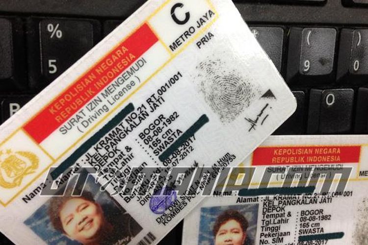 Mengurus SIM yang rusak atau hilang mudah dilakukan tanpa tes ulang. (Otomania/Agung Kurniawan)  