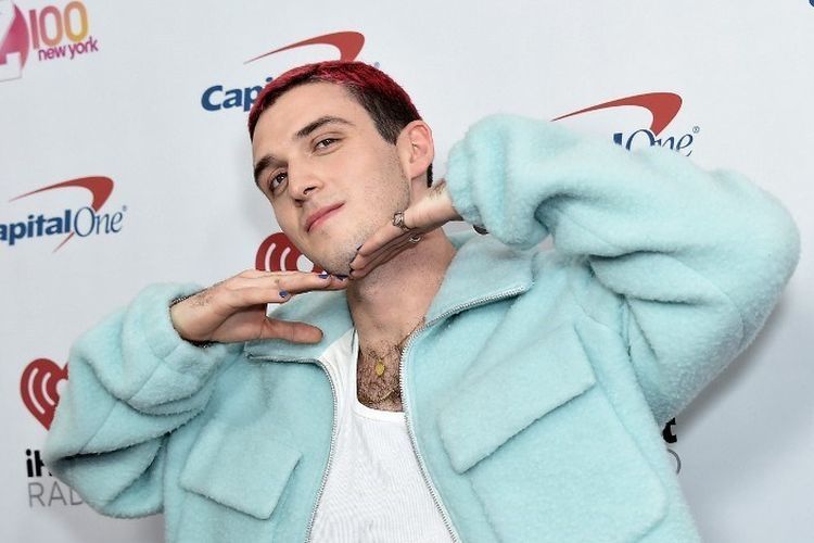 Penyanyi dan pencipta lagu asal AS, Lauv, menghadiri iHeartRadio Jingle Ball 2019 di Madison Square Garden di New York, pada 13 Desember 2019