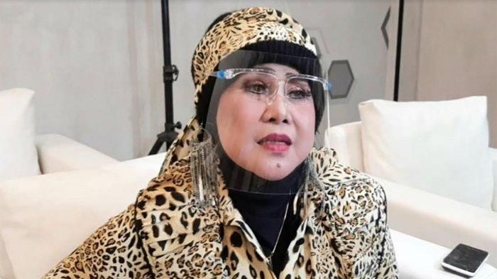 Elvy Sukaesih ketika ditemui di kawasan Kemang, Jakarta Selatan, Kamis (19/11/2020).