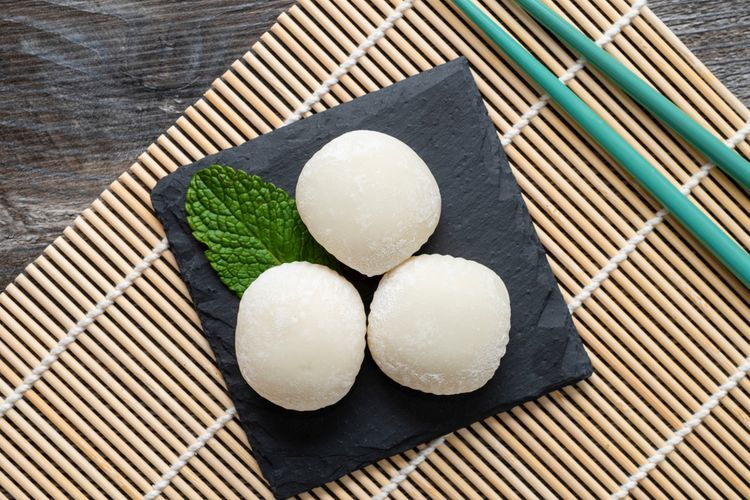 Ilustrasi mochi es krim vanila.   