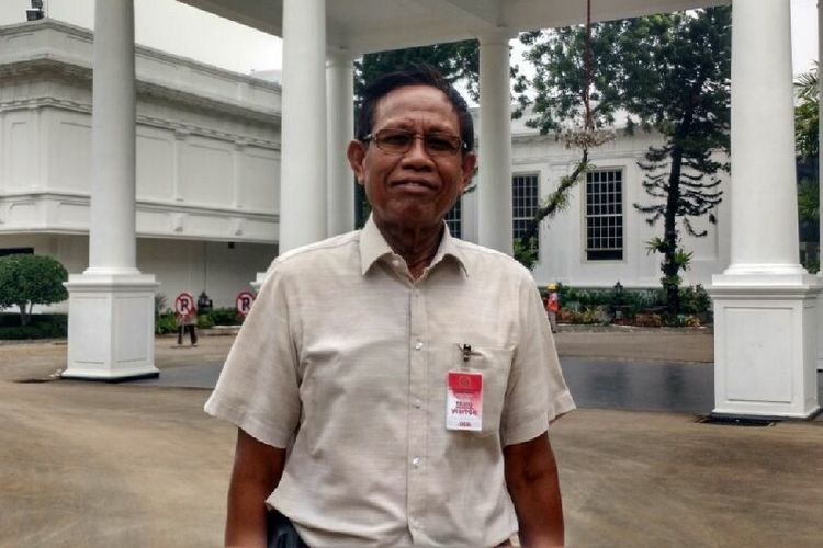 Pelawak Tarzan di Istana Kepresidenan, Jakarta, Jumat (3/11/2017). 