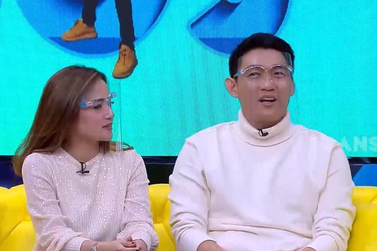 Ifan Seventeen dan Citra Monica dalam acara Okay Bos