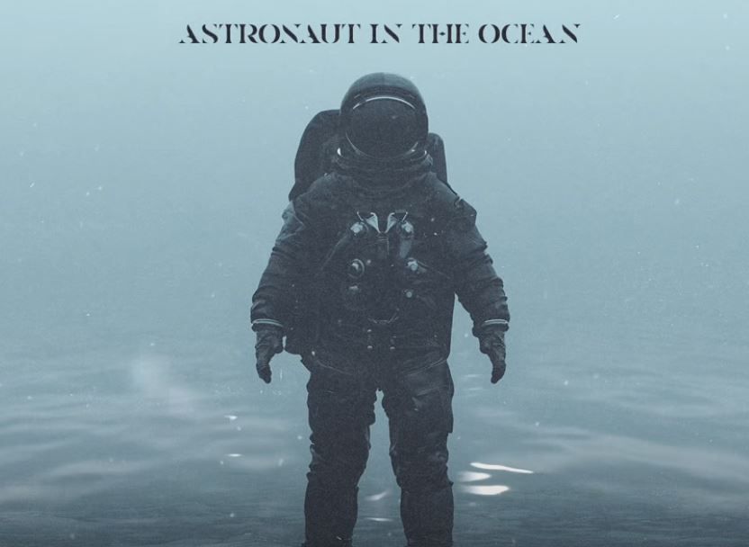 Arti lirik lagu astronaut in the ocean