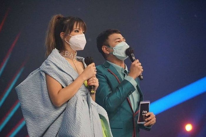 Acara Tiktok Semalam, Pemirsa Salfok ke Nia Ramadhani yang Ngehost Belepotan