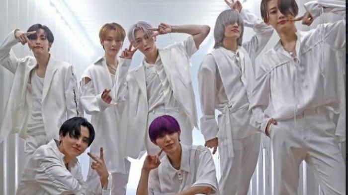 OnlyOneOf Resmi Mengumumkan Nama Fandom 